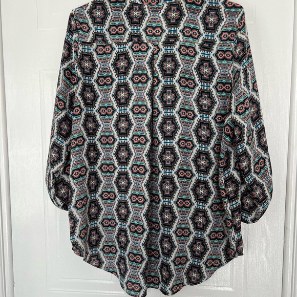 Blouse for summer size large - Picture 5 of 5